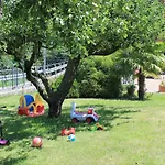 In Js Nyaraló *
