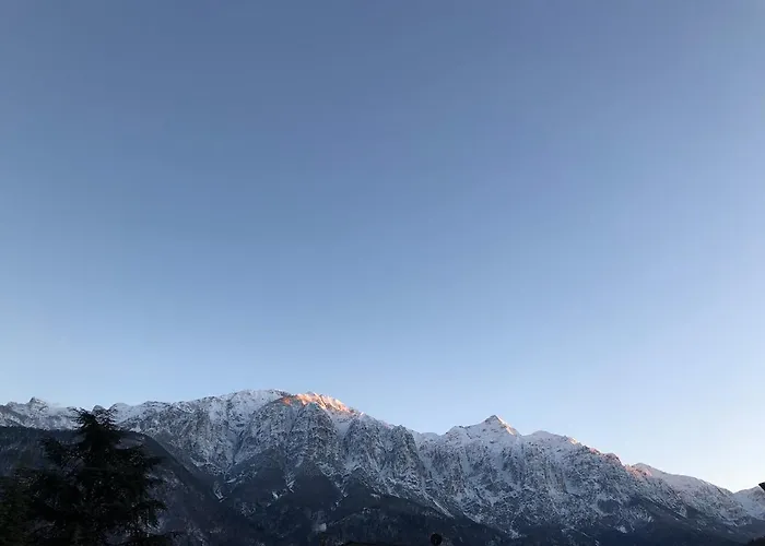 In Js Semesterbostad *